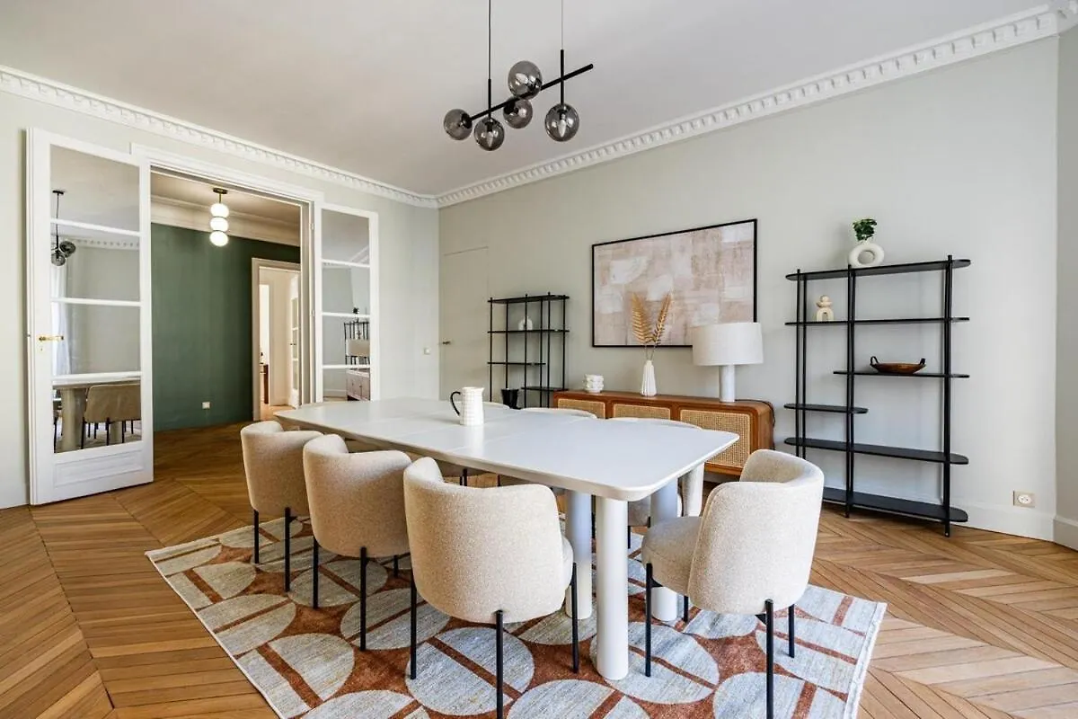 פריז Luxurious 4 Bedroom Apartment, La Muette